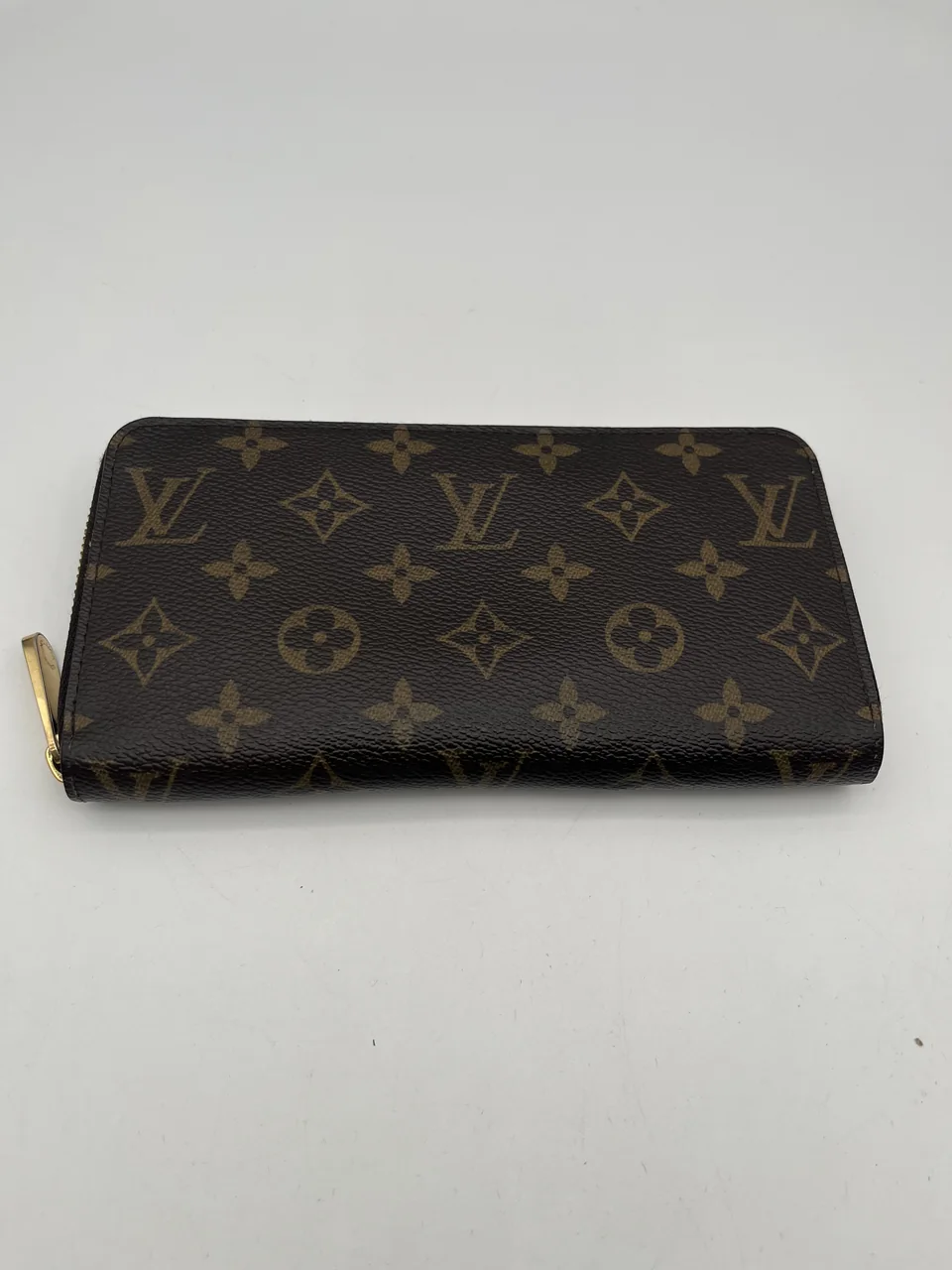 LV MONOGRAM ZIPPY WALLET view 10