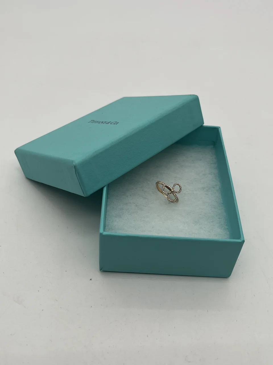 750PG PAPER FLOWER RING 2.0G W/BOX view 3