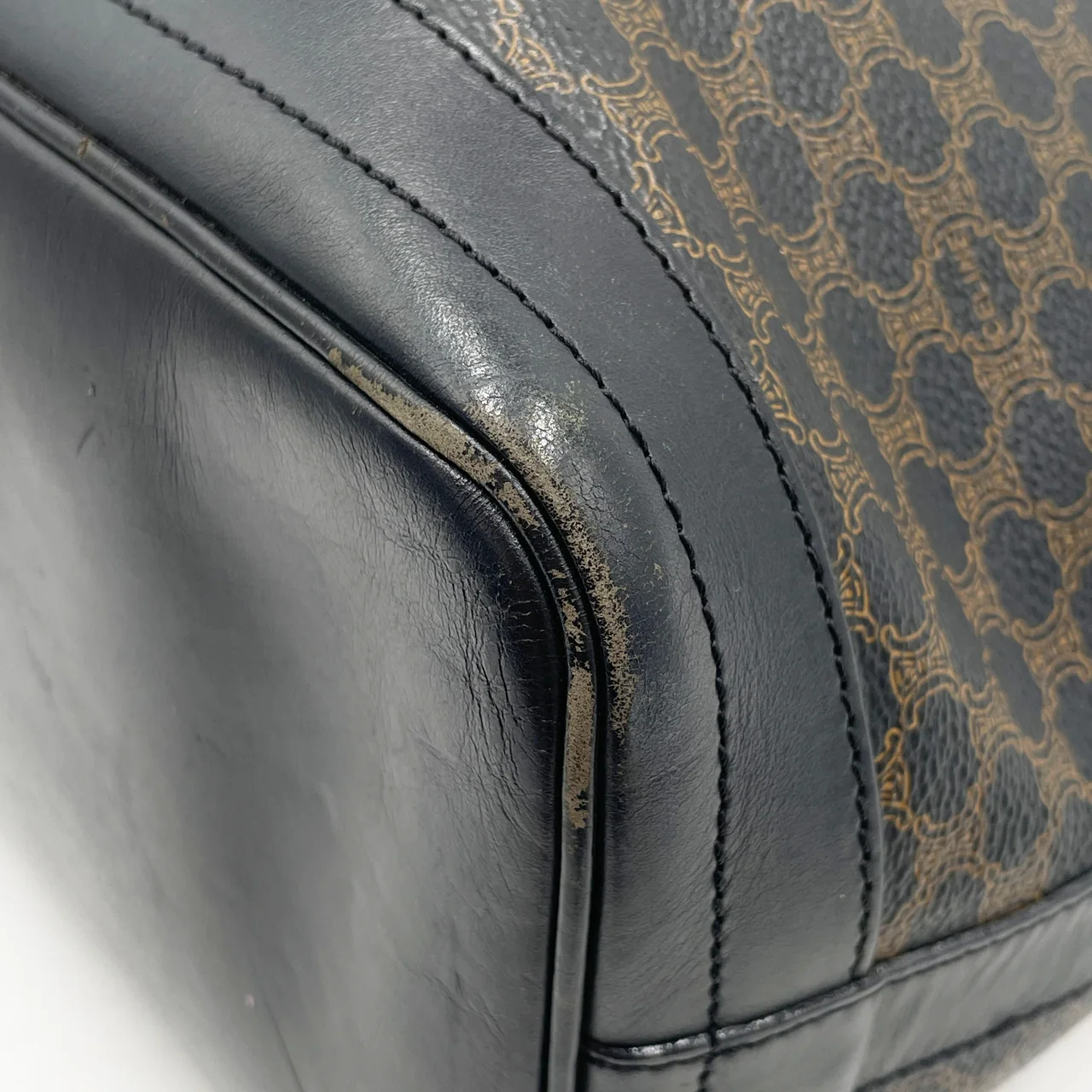 CELINE MACADAM SHOULDER BAG (BLACK) view 5