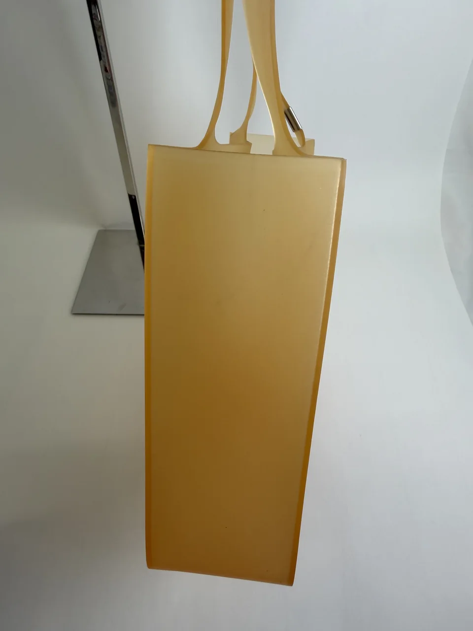 CHANEL RUBBER TOTE BAG (BEIGE) view 3
