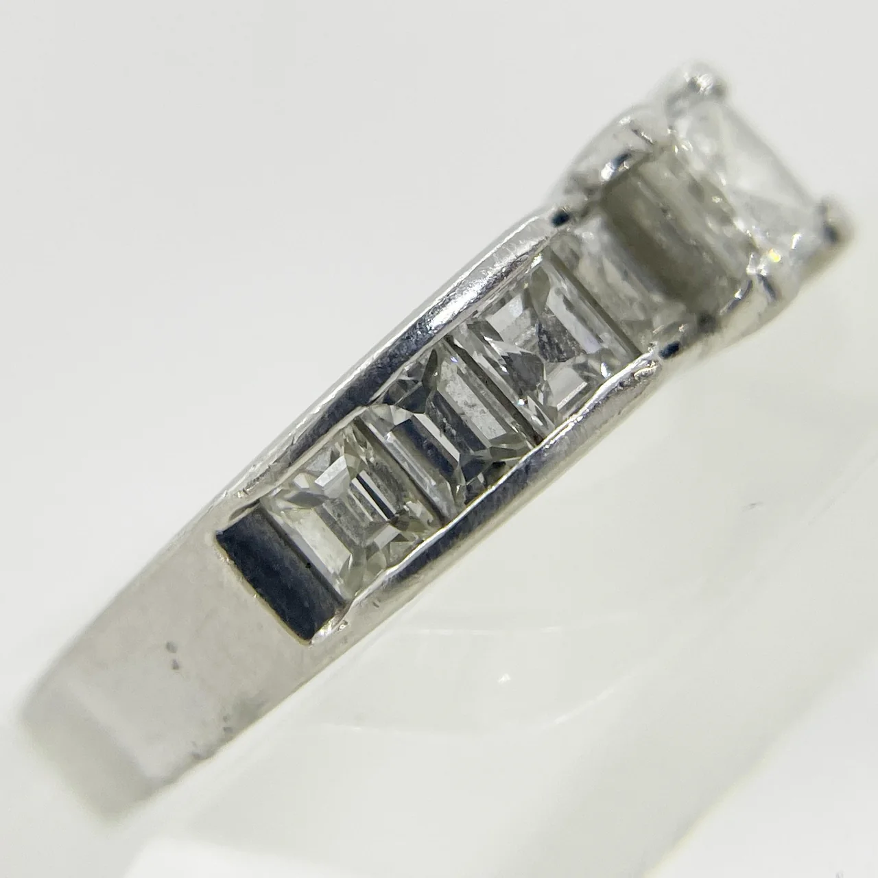 PT900 DIAMOND RING FD1.00CT 4.6G hover