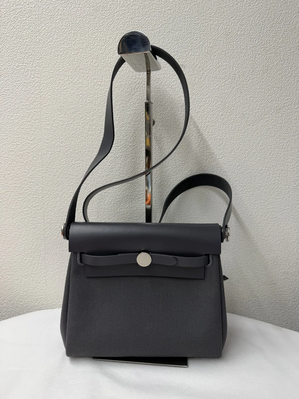 HERMES HERBAG ZIP MINI (K STAMP) hover