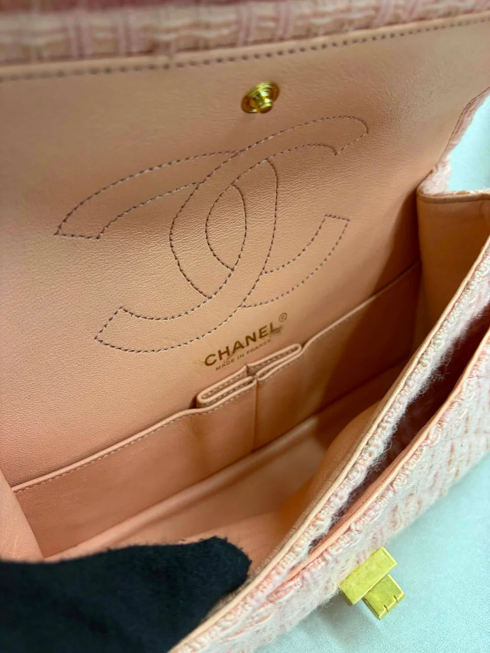 CHANEL TWEED 2.55 MATELASSE (23 SERIAL CODE)