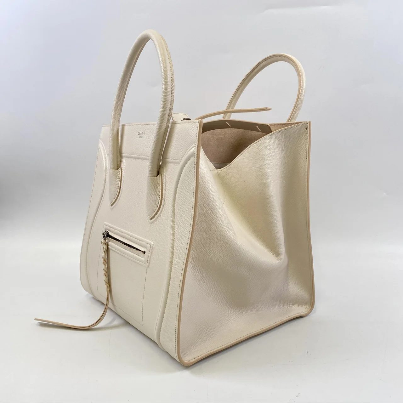 CELINE LUGGAGE PHANTOM HANDBAG (WHITE) view 9
