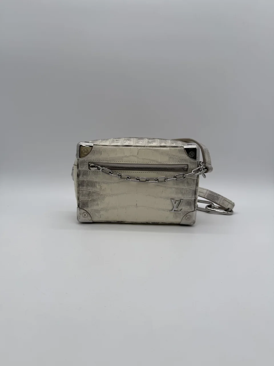 LV ALLIGATOR SOFT TRUNK hover