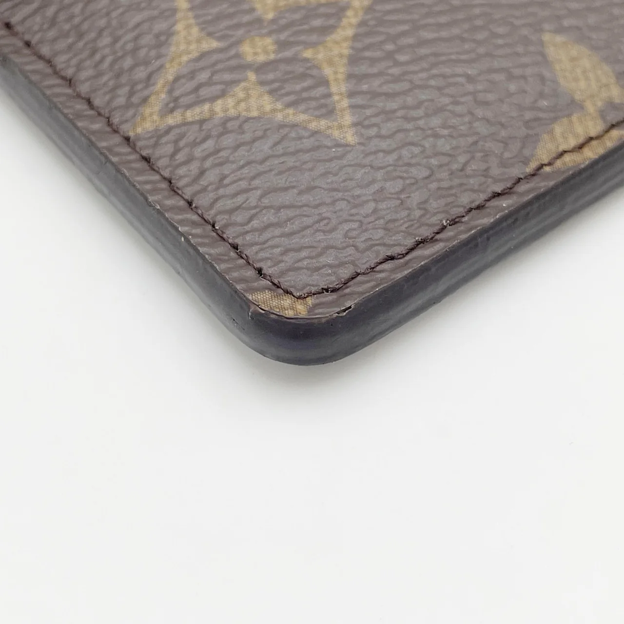 LV MONOGRAM REVERSE PORTE CARTES DAUPHINE view 4
