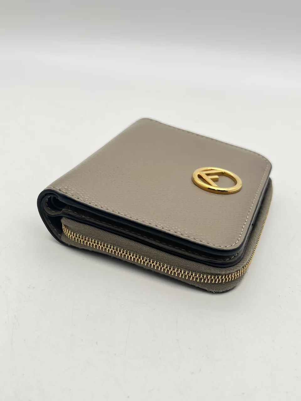 FENDI BIFOLD WALLET (BROWN) photo 4