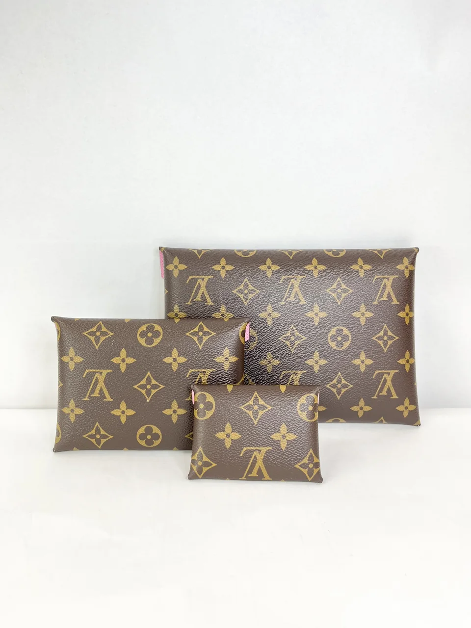 LV VIVIENNE POCHETTE KIRIGAMI view 3