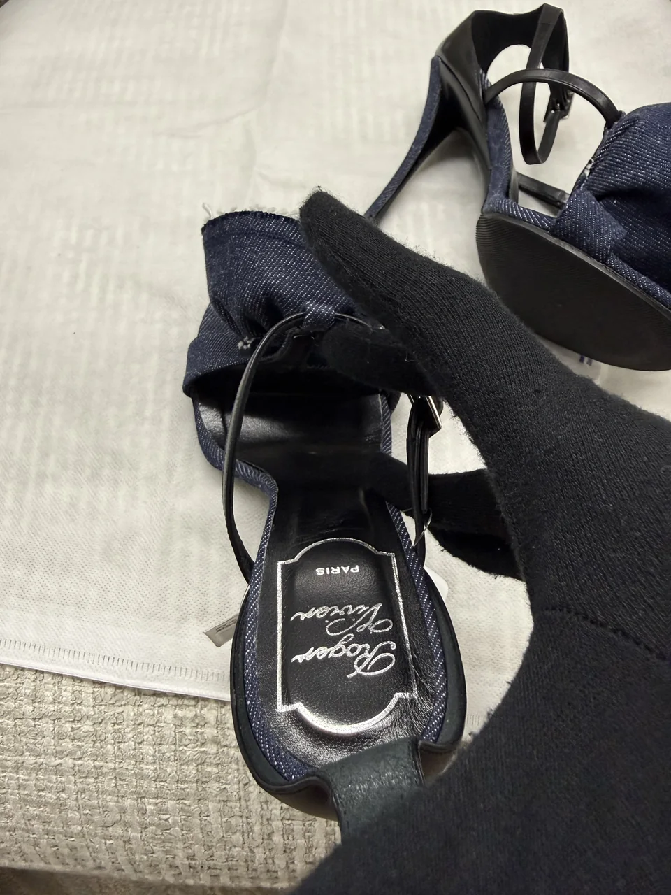 ROGER VIVIER SANDALS view 7