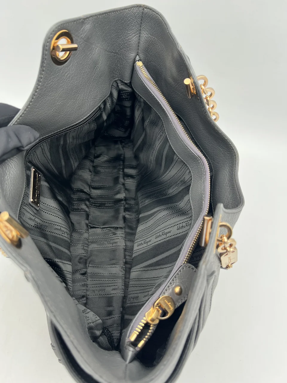SALVATORE FERRAGAMO SHOULDER BAG view 7