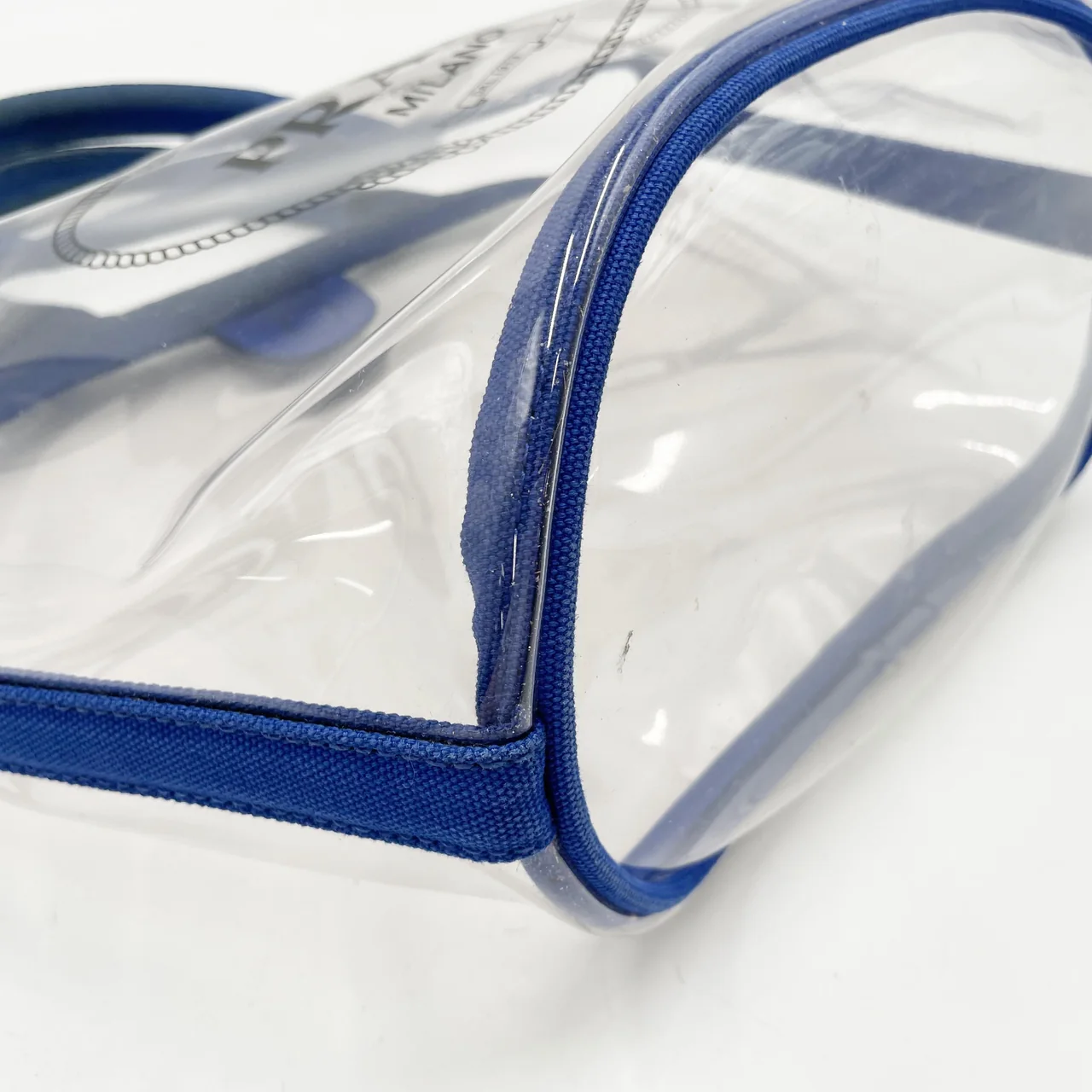 PRADA VINYL PLEX CANAPA view 4