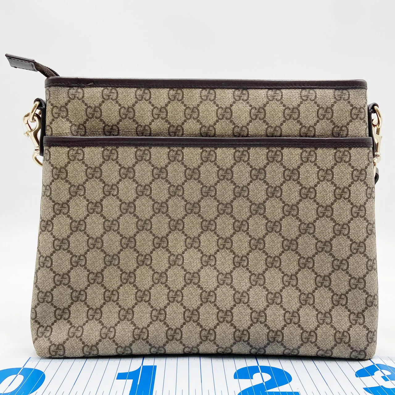 GUCCI GG SUPREME SHOULDER BAG hover