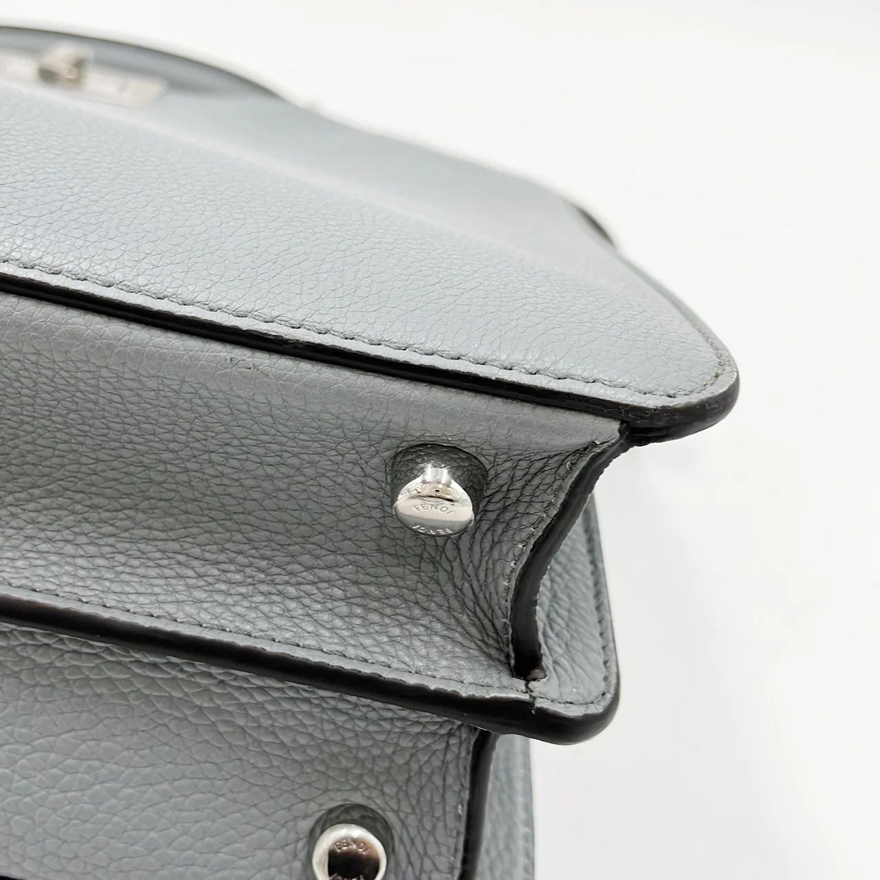 FENDI PEEK-A-BOO I SEE U MEDIUM (GRAY) view 4