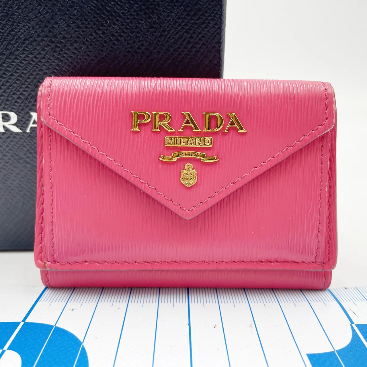 PRADA TRIFOLD COMPACT WALLET (PINK)