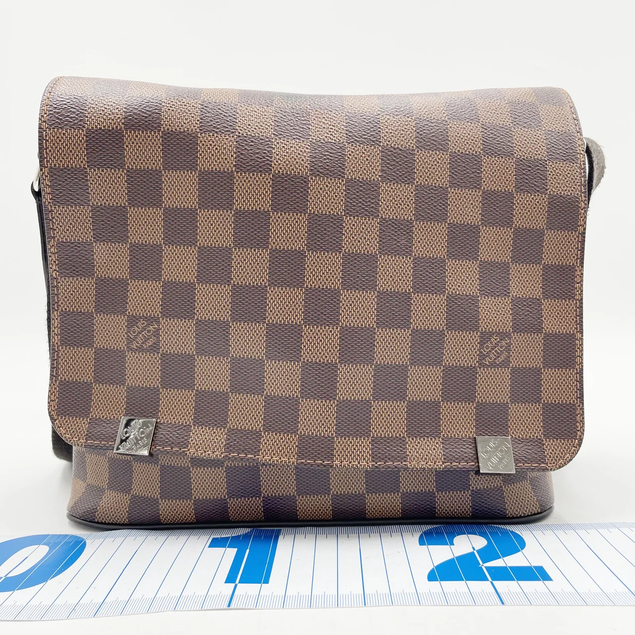 LV DAMIER DISTRICTNM PM