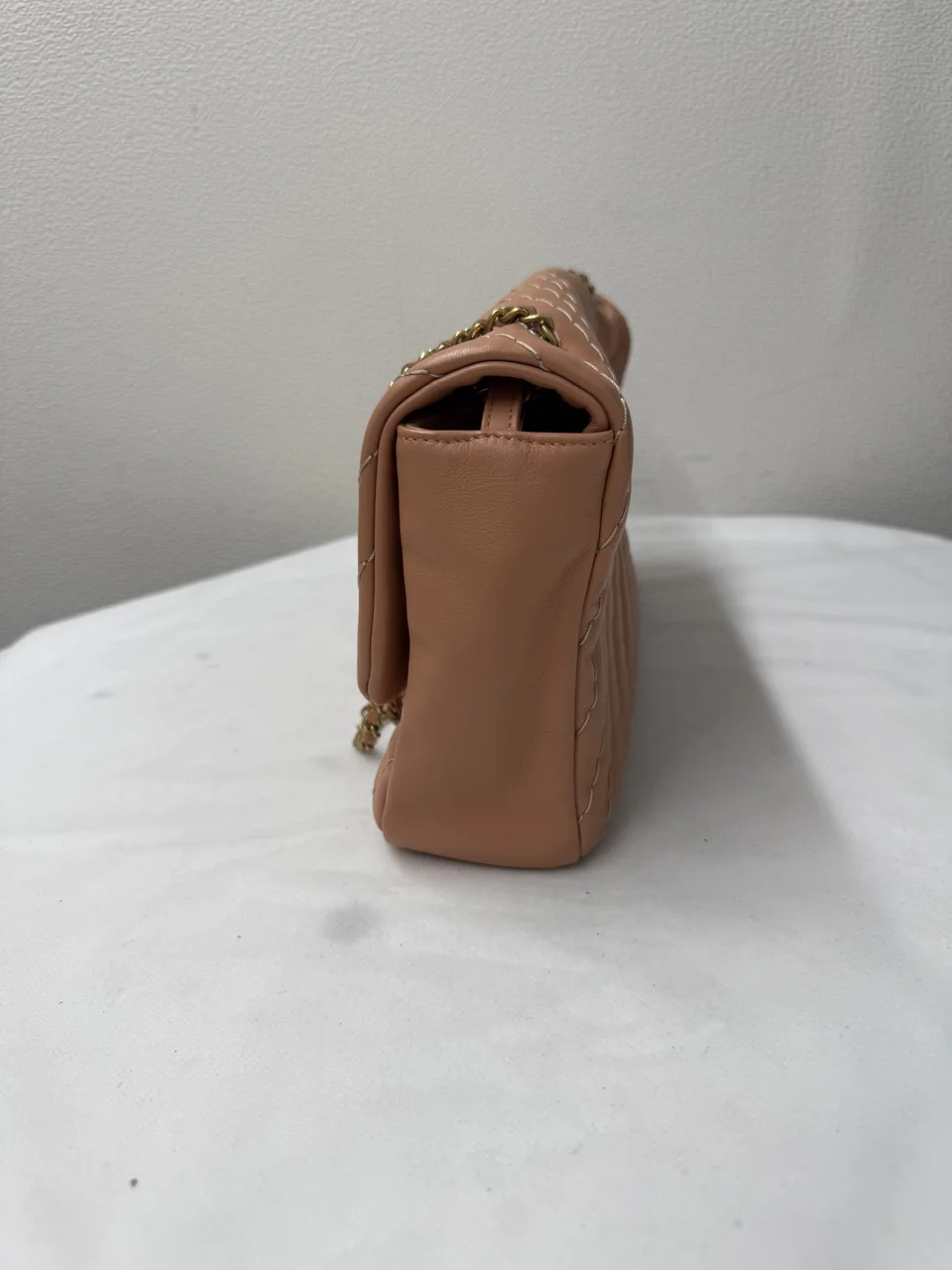CHANEL CHEVRON 31 SINGLE FLAP view 4