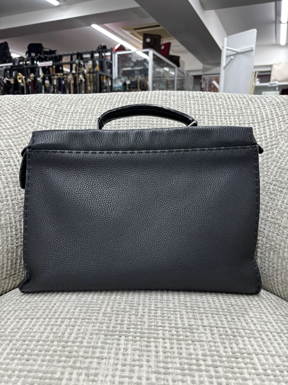 Fendi Selleria Peekaboo view 8