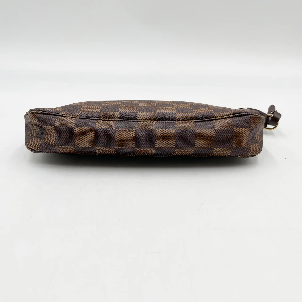 LV DAMIER POCHETTE ACCESOIRE view 4