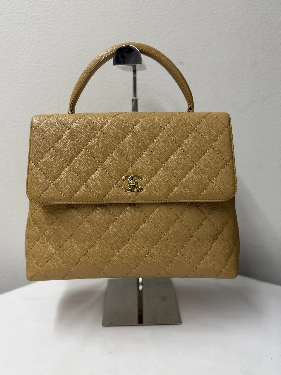 CHANEL CAVIAR KELLY HANDBAG