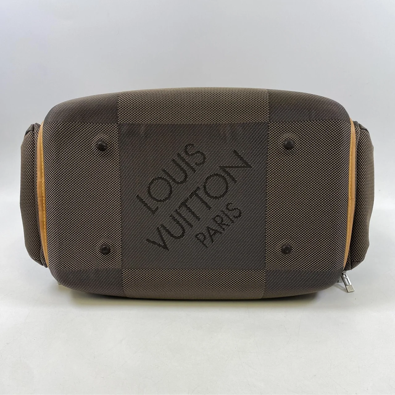 LV DAMIER JEANT AVENTURIER view 11
