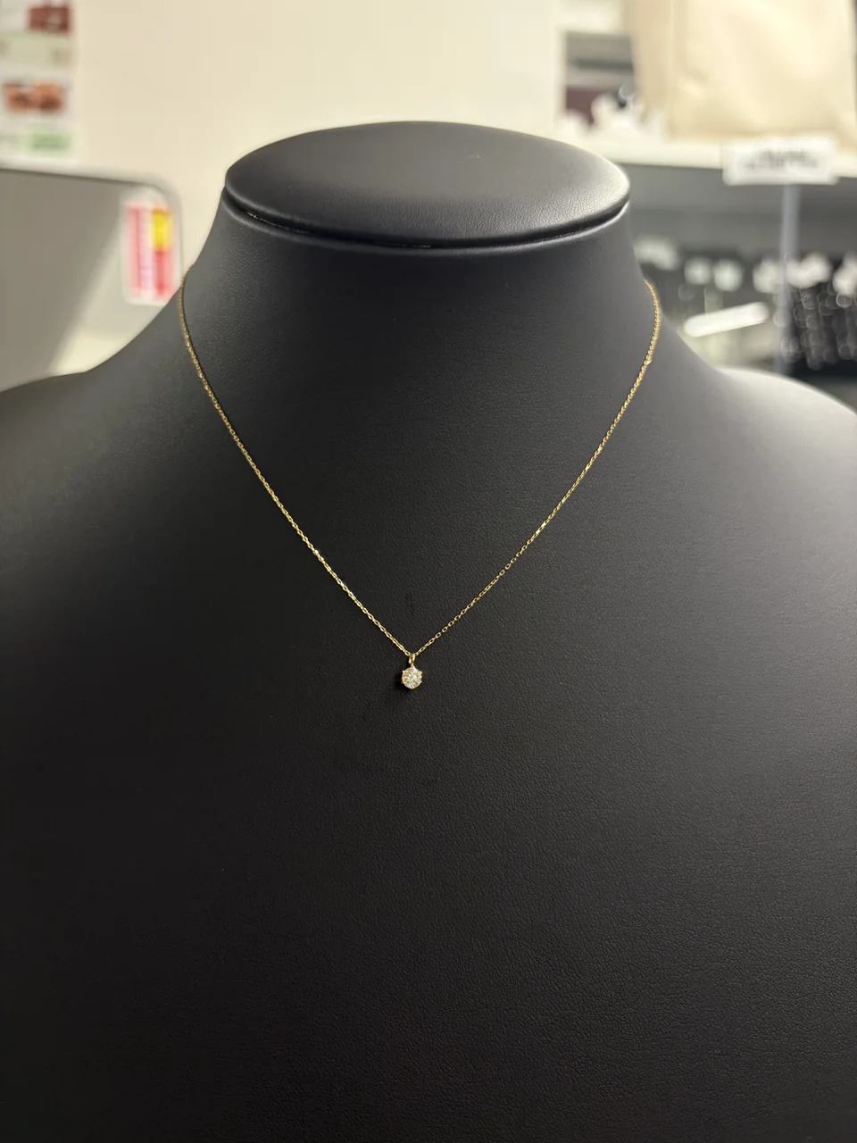 K18 DIAMOND NECKLACE 0.20CT 0.8G