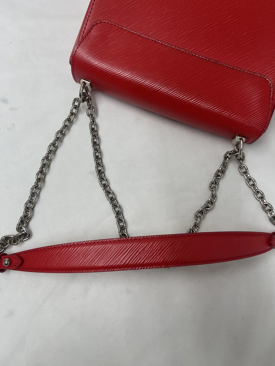 LV EPI TWIST MM (RED) view 12