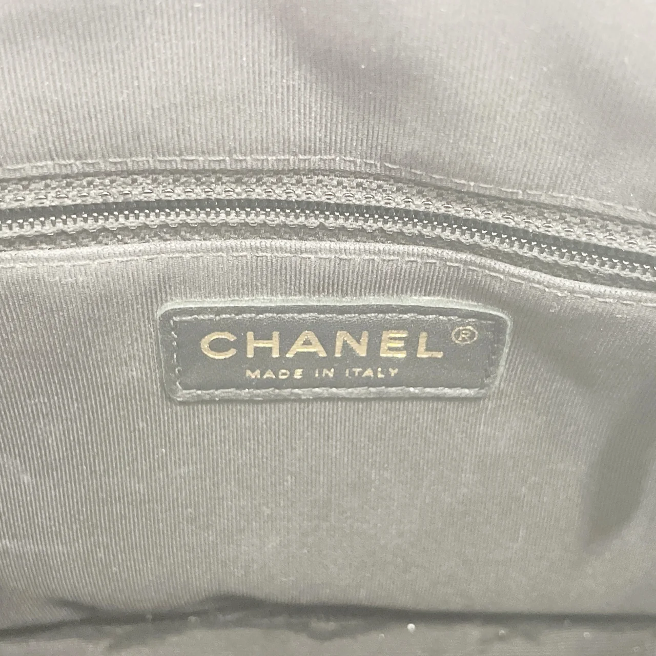 CHANEL BULL SKIN CHAIN SHOULDER BAG (25 SERIAL CODE) view 8
