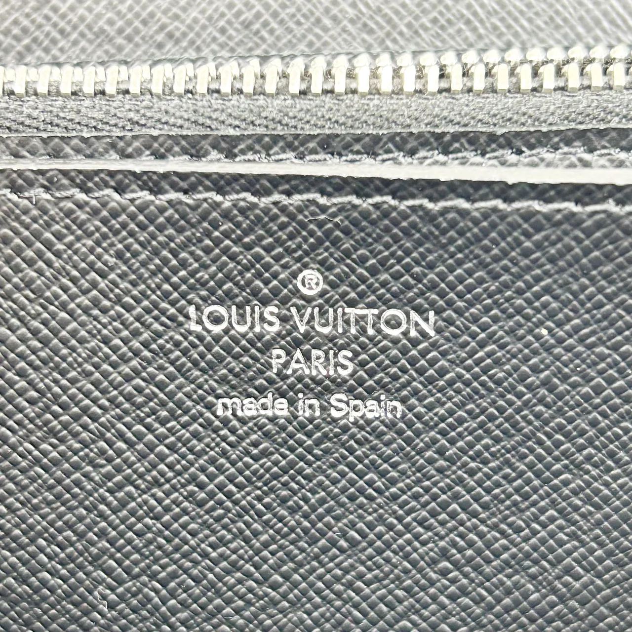 LV DAMIER GRAPHITE ZIPPY XL view 9