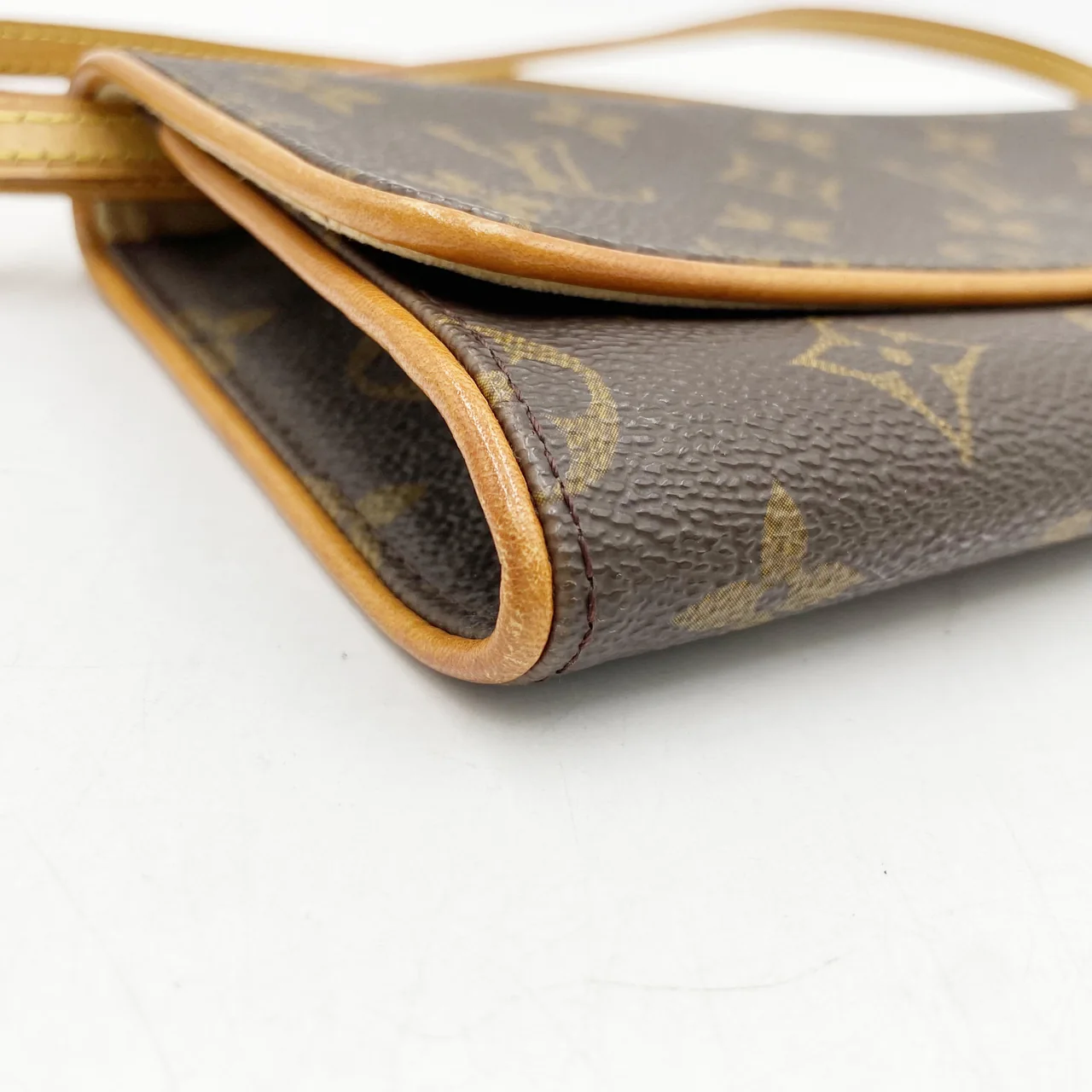 LV MONOGRAM POCHETTE TWIN GM view 8