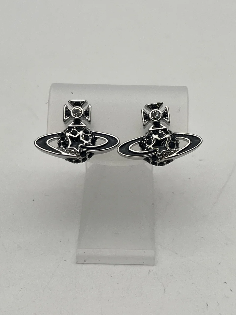 VIVIENNE WESTWOOD ORB EARRINGS (BLACK)