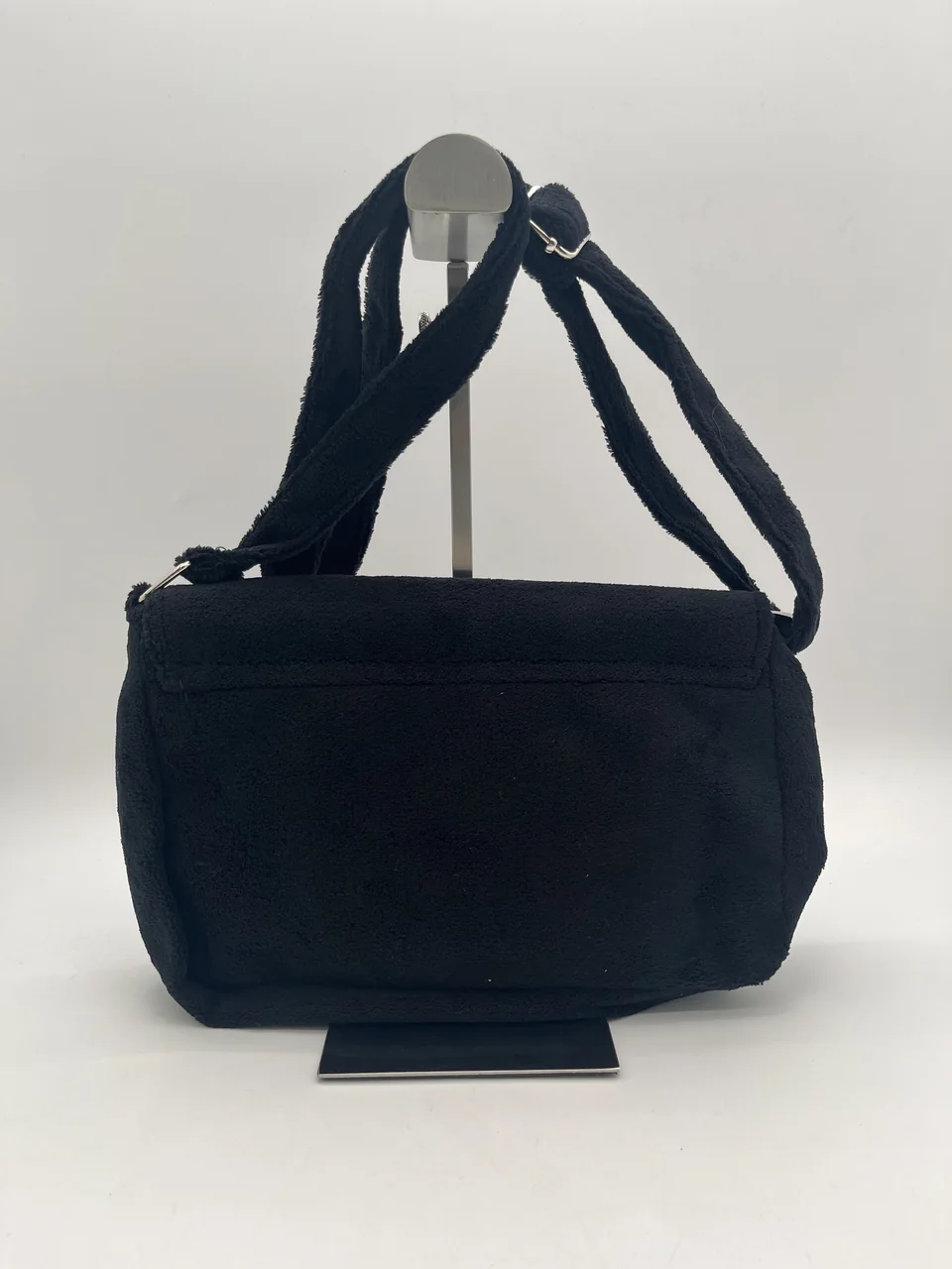 CHANEL SHOULDER BAG view 2