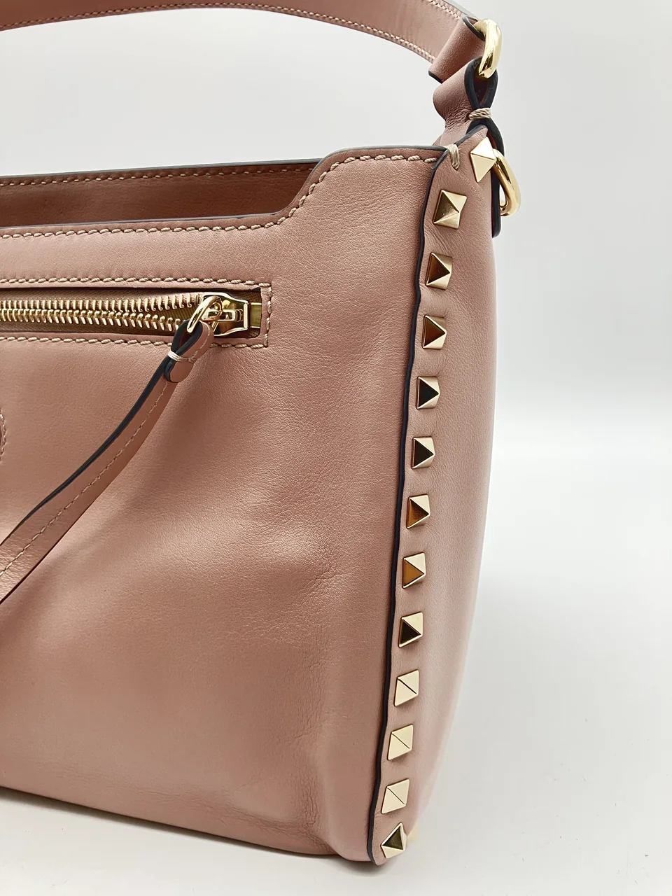 VALENTINO SHOULDER BAG (BROWN) view 19