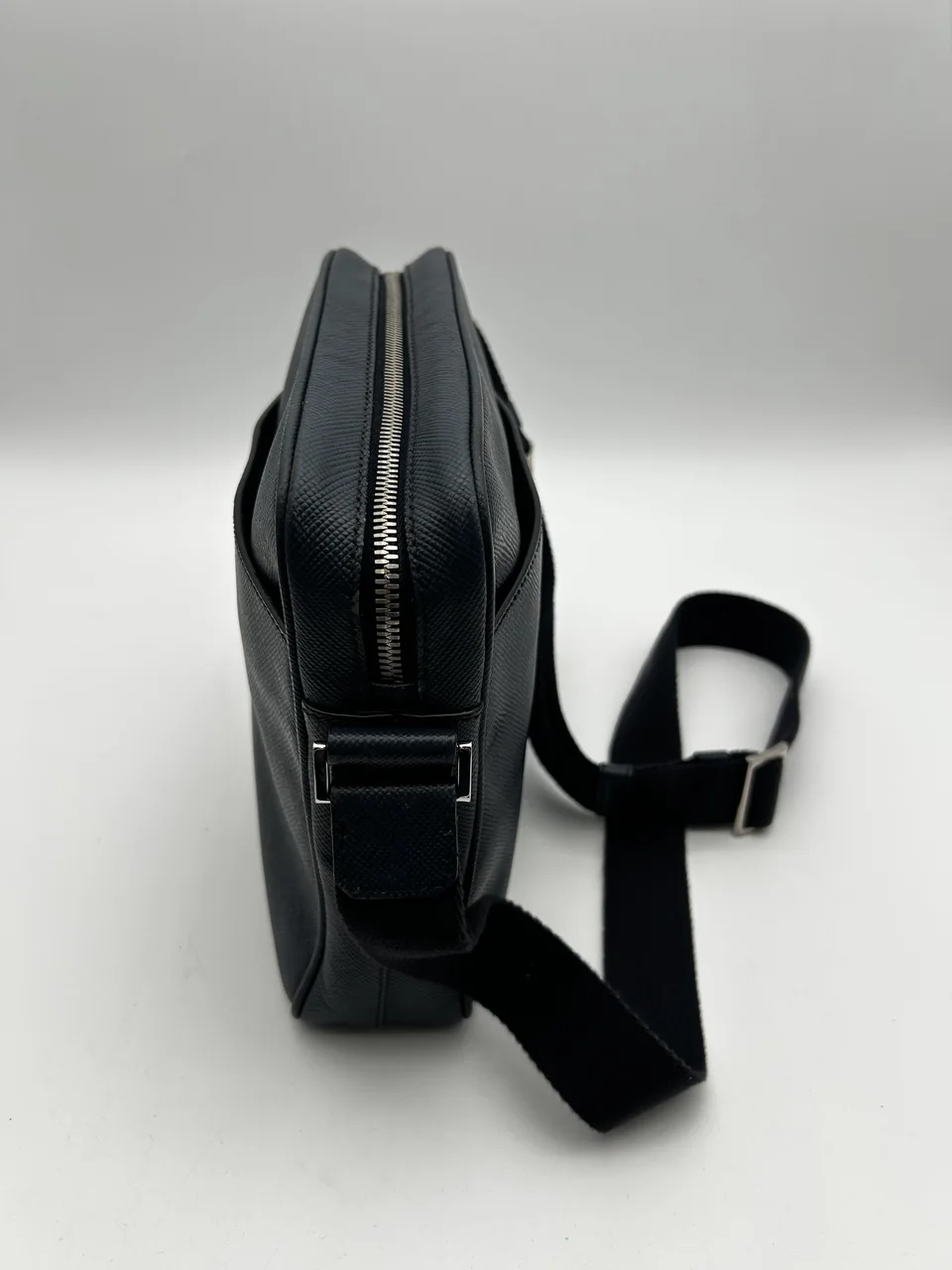 PRADA SHOULDER BAG view 3