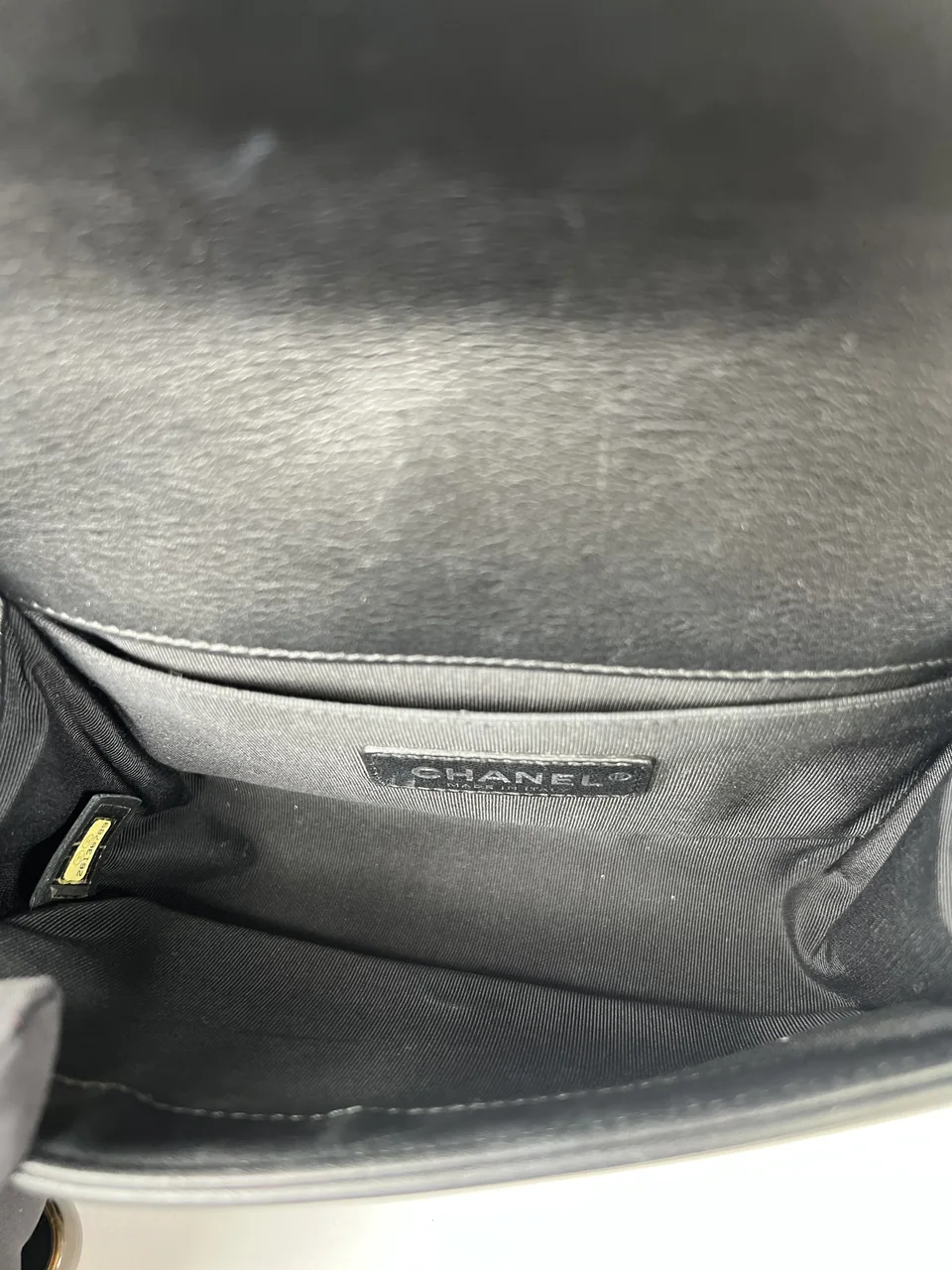 CHANEL LAMB SKIN LE BOY (26 SERIAL CODE) view 19