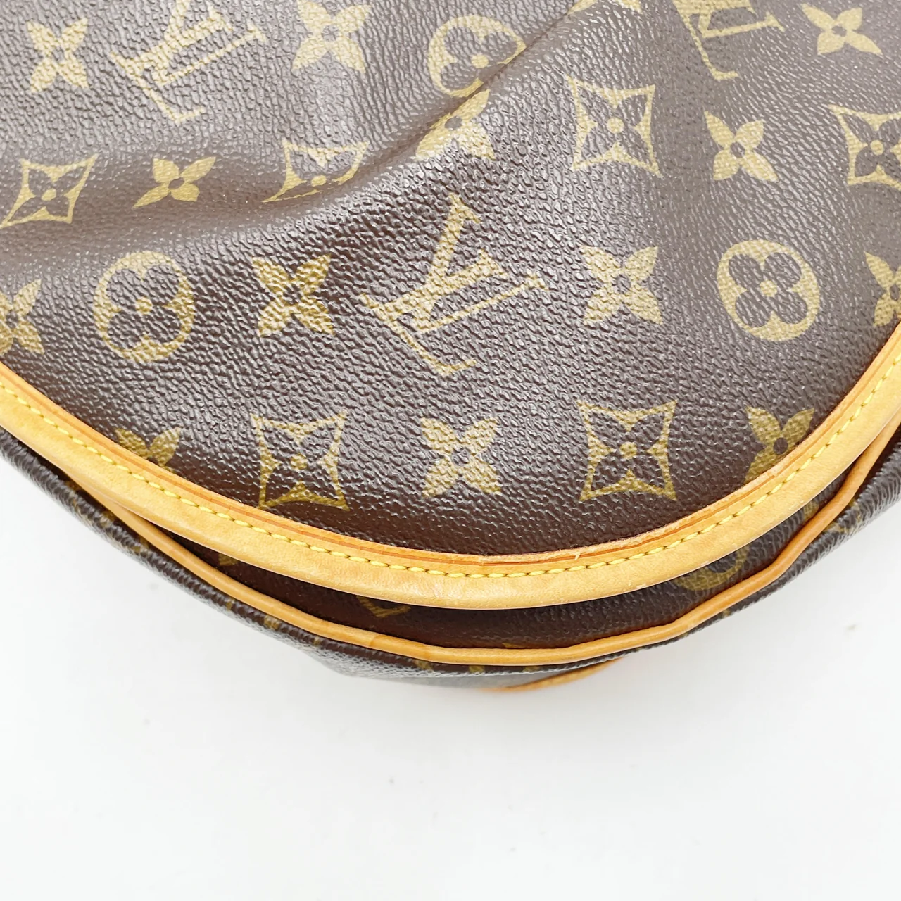 LV MONOGRAM MENILMONTANT MM view 9