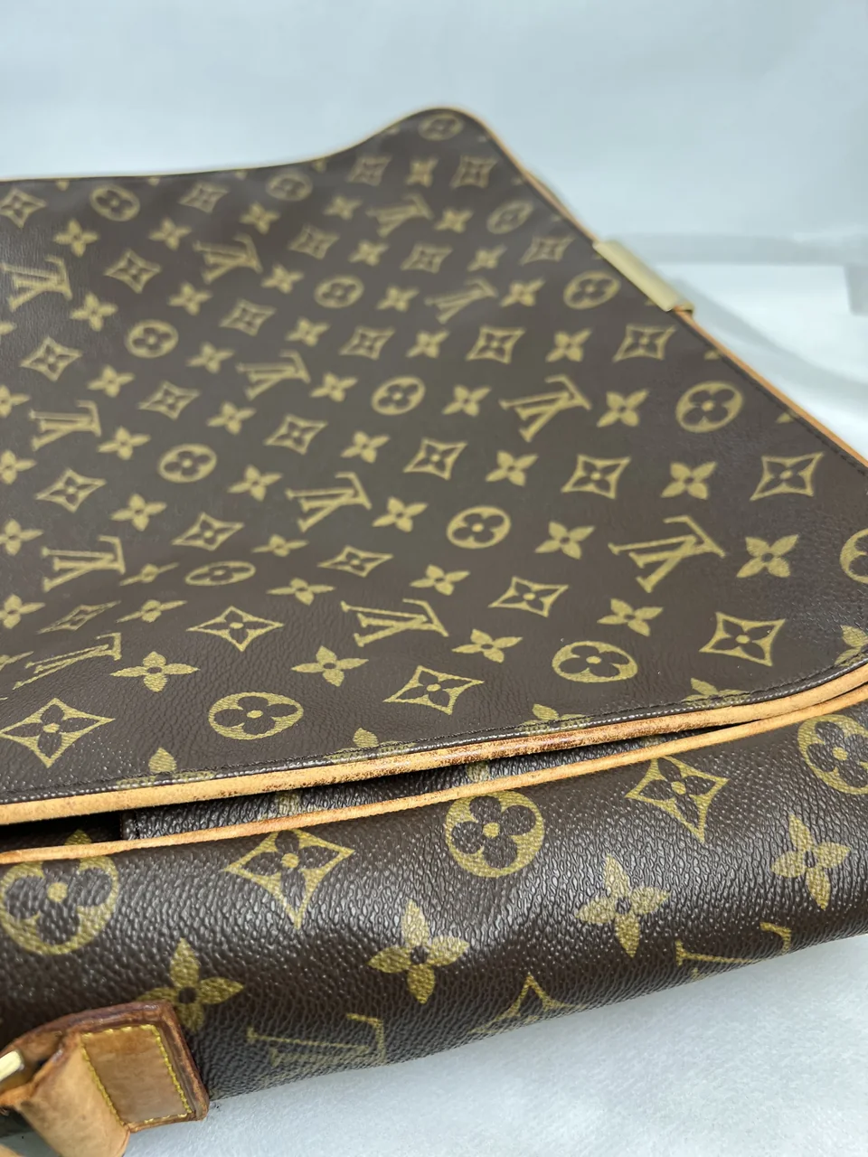 LV MONOGRAM ABBESSES view 6