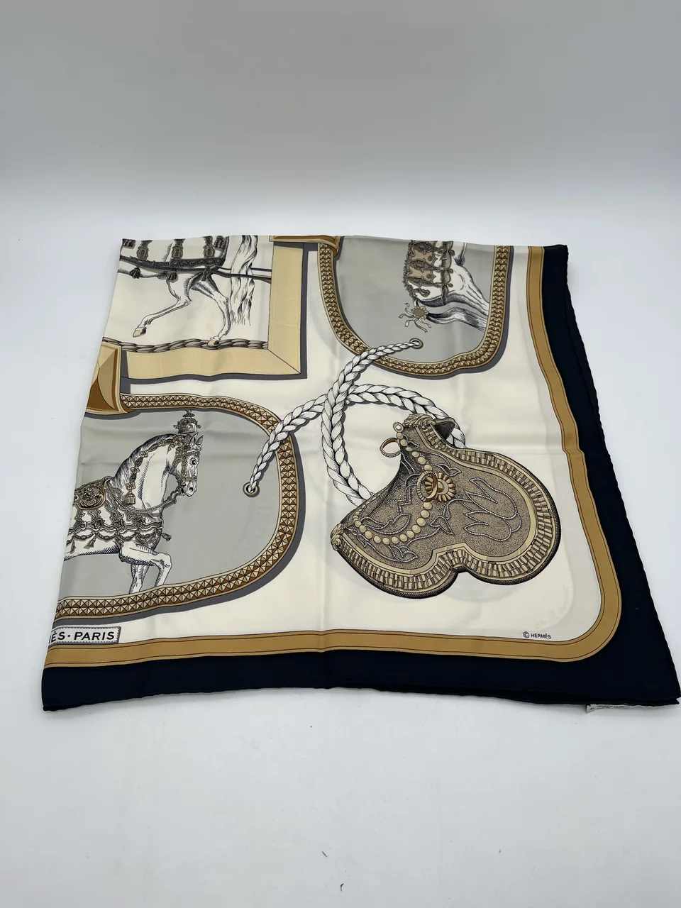 HERMES SCARF view 3