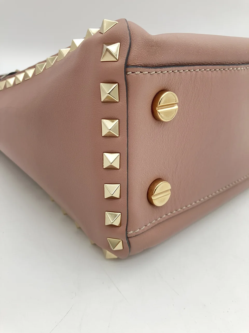 VALENTINO SHOULDER BAG (BROWN) view 10