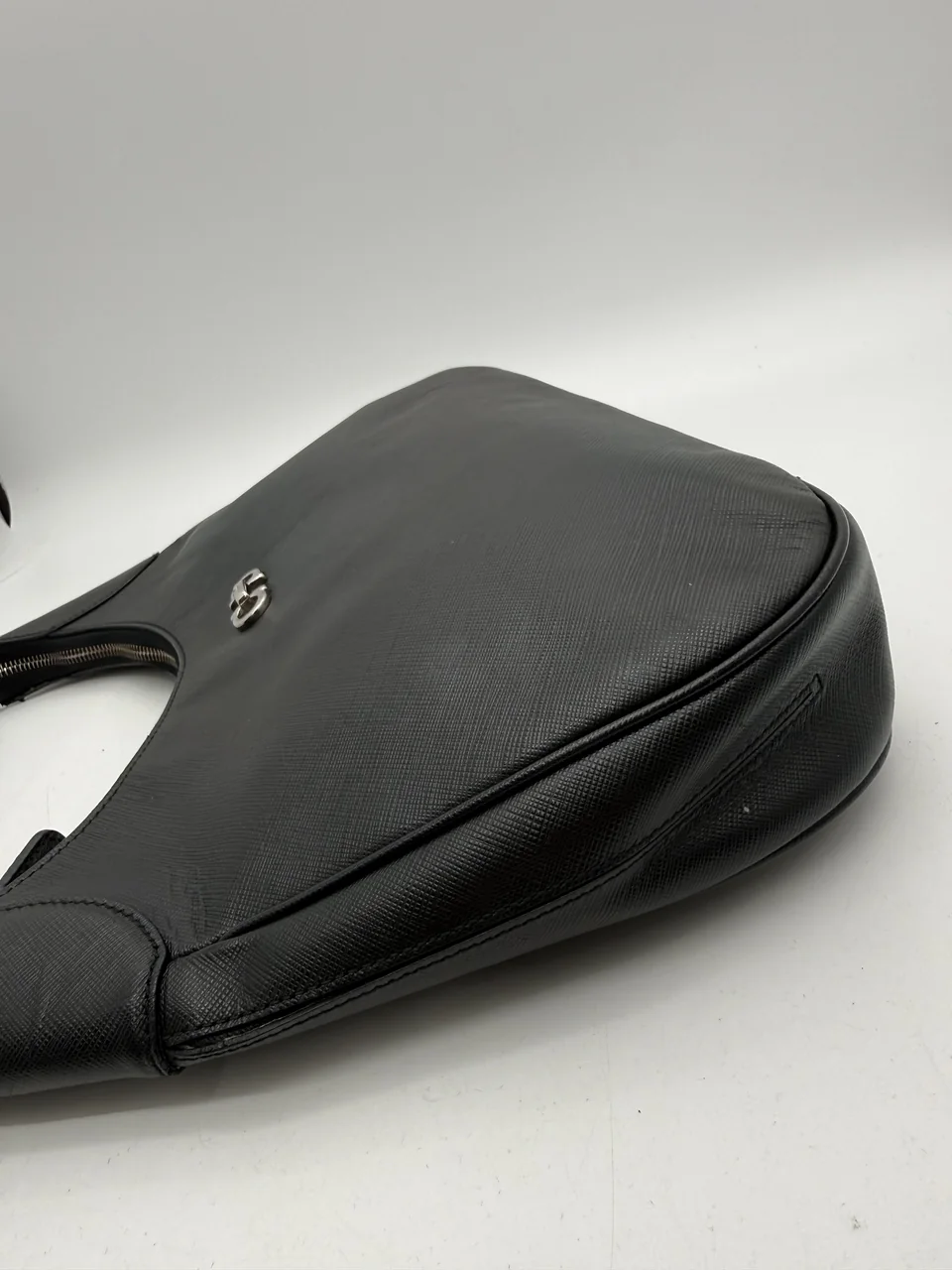 SALVATORE FERRAGAMO HANDBAG (BLACK) view 3