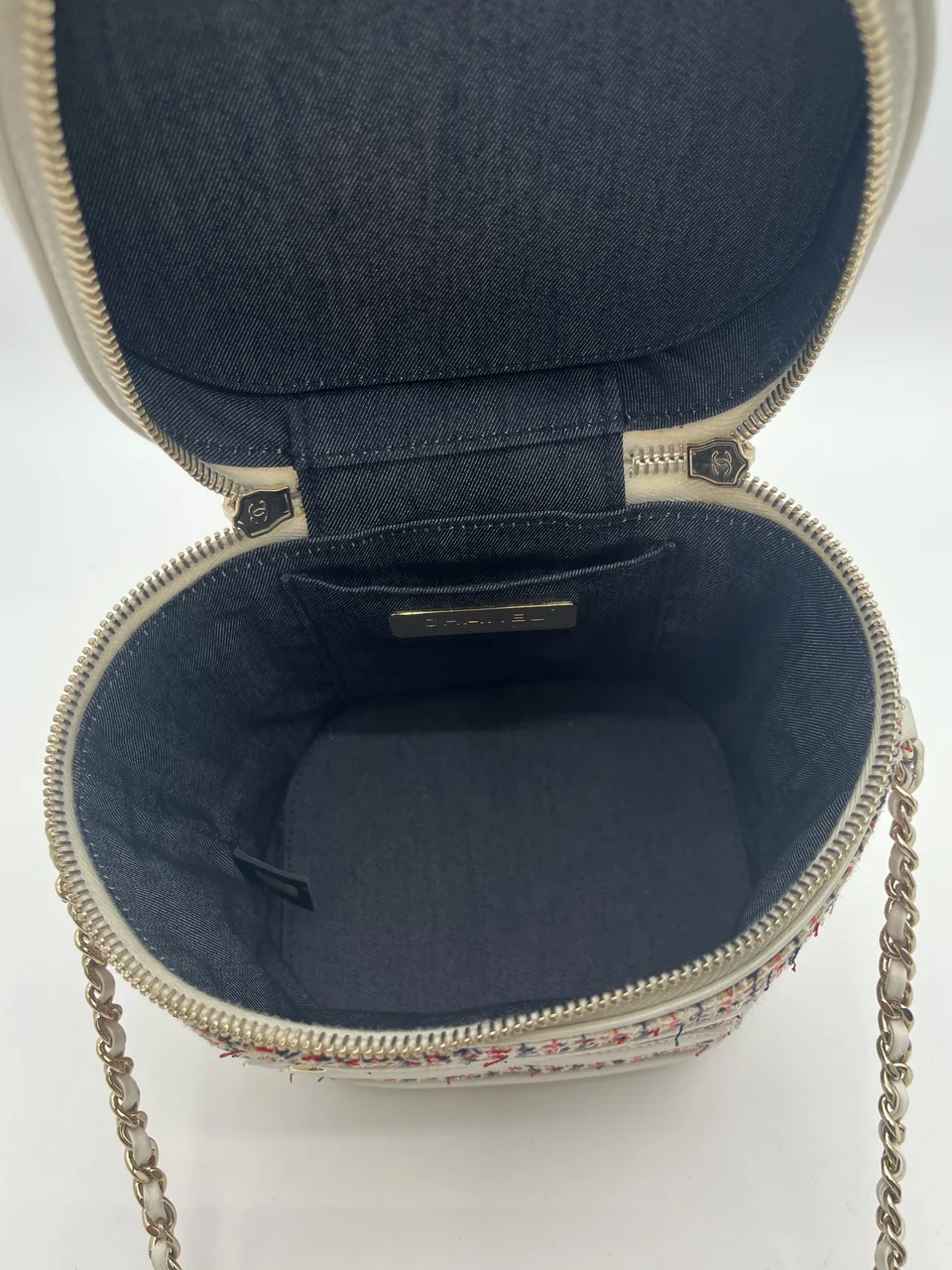 CHANEL TWO-WAY CHAIN SHOULDER BAG photo 8