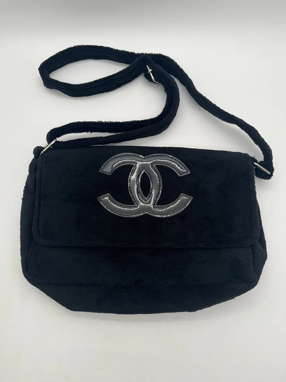 CHANEL SHOULDER BAG
