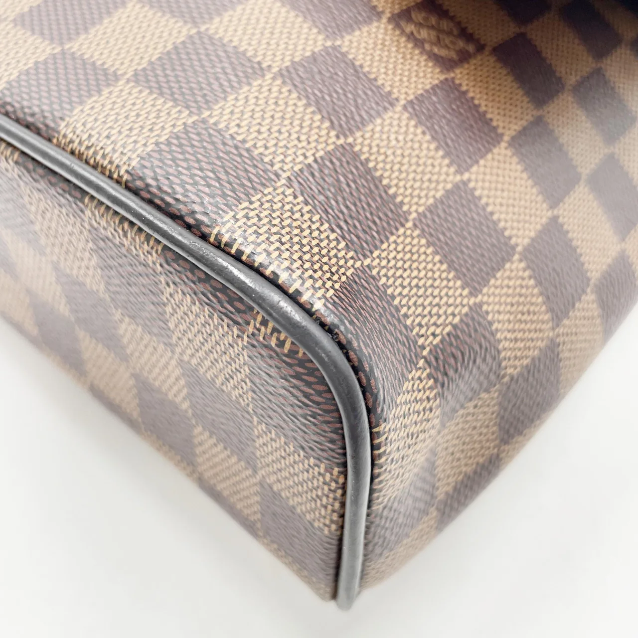 LV DAMIER DISTRICTNM PM view 9