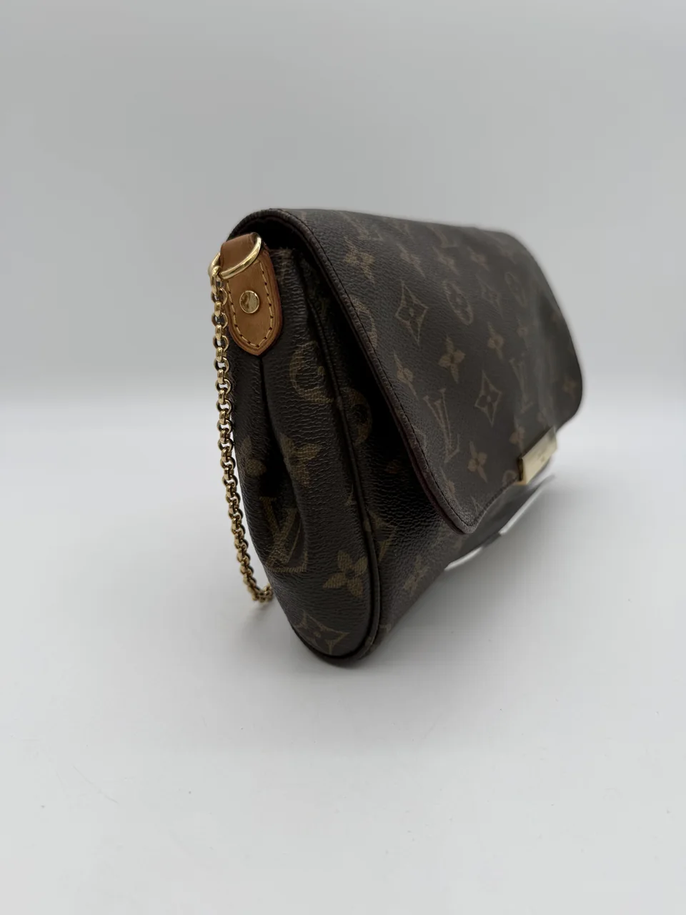 LV MONOGRAM FAVORITE view 3
