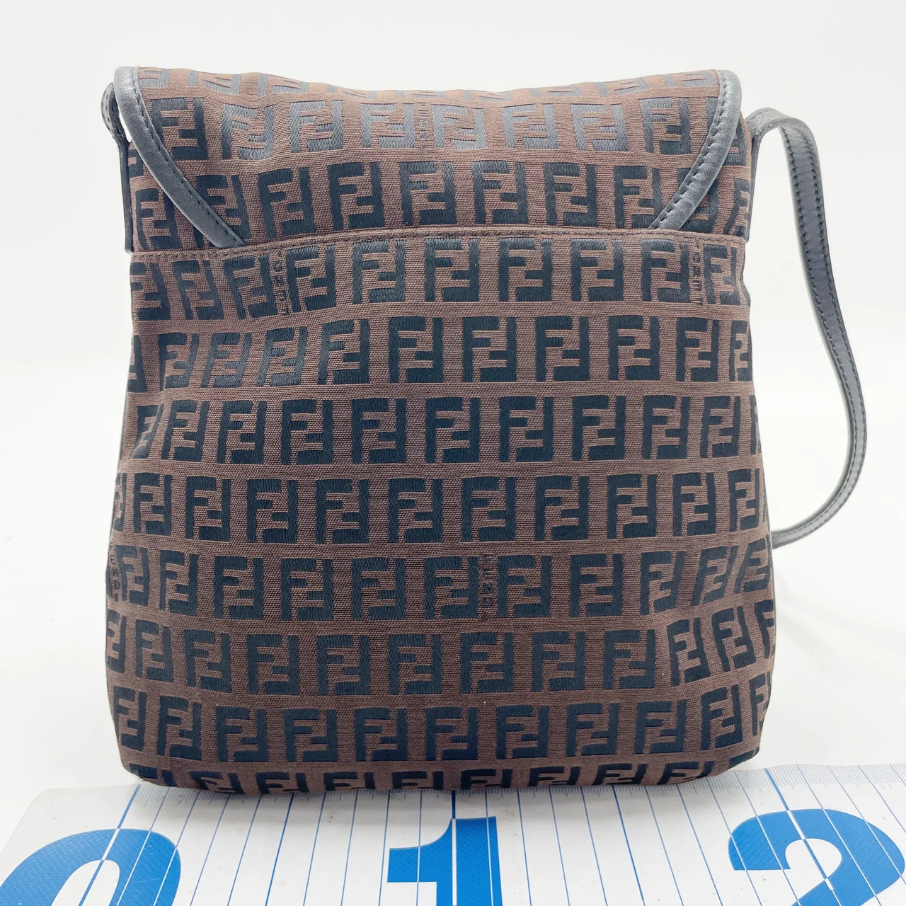 FENDI SHOULDER BAG hover
