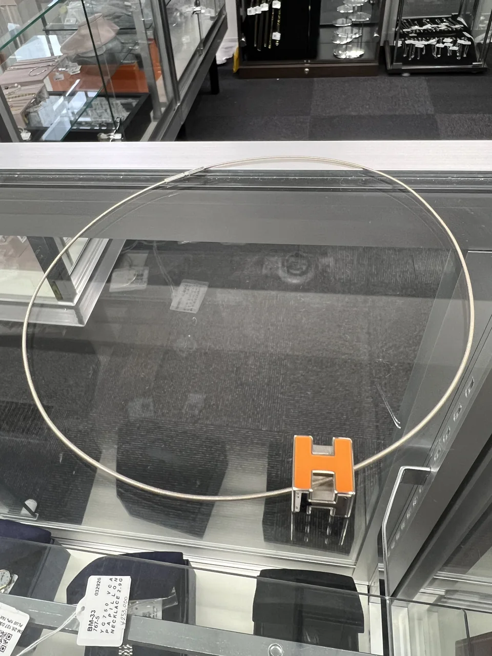 HERMES H CUBE NECKLACE view 3