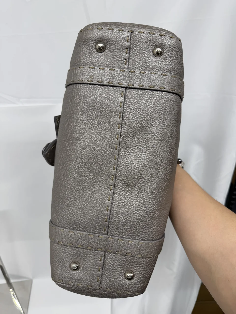 FENDI SELLERIA HANDBAG (GRAY) view 6