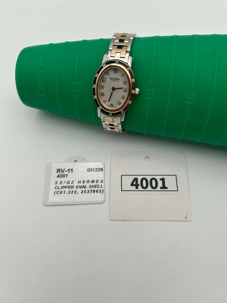 SS/QZ HERMES CLIPPER OVAL SHELL (C01.222.2537863) view 3