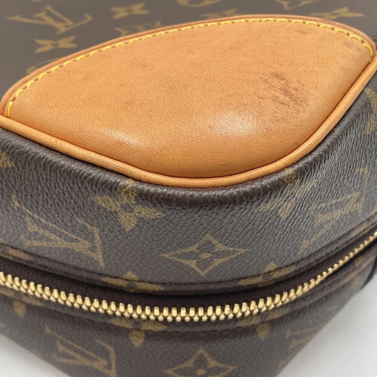 LV MONOGRAM SIRIUS 55 view 10