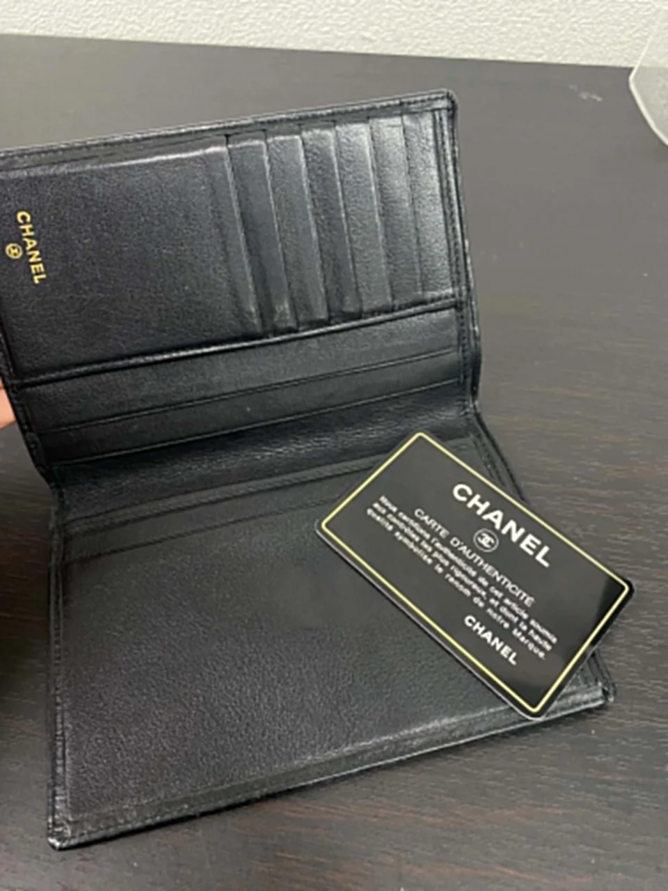 CHANEL WALLET view 2