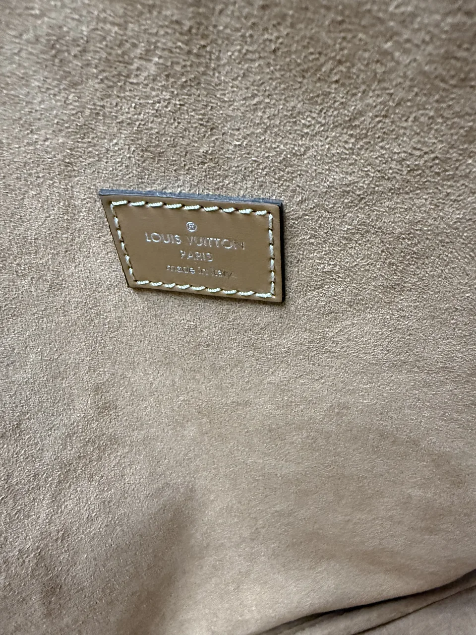 LV EPI SIRIUS 45 (BROWN) view 9